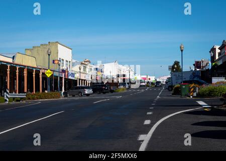 Magasins et entreprises de Whitaker Street, te Aroha, Waikato, North Island, Nouvelle-Zélande Banque D'Images