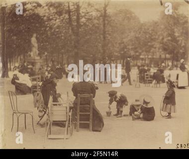 Femmes et enfants dans les jardins du Luxembourg. Eugène Atget (français, 1857 - 1927) Banque D'Images
