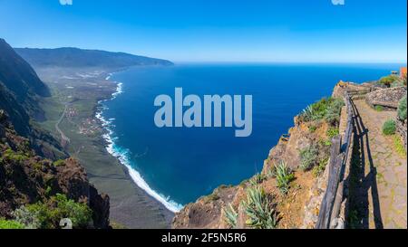 Vallée d'El Golfo vue de Mirador de la Pena, El Hierro, îles Canaries, Espagne. Banque D'Images