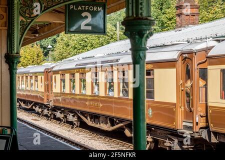 Pullman Kitchen First 'Fingall', gare de Horsted Keynes sur le chemin de fer Bluebell, West Sussex Banque D'Images