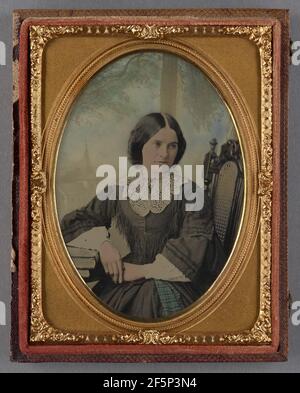 Portrait d'une jeune femme assise dans une chaise en osier HighBack. Attribué à S. Lenox Banque D'Images