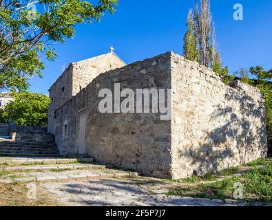 Feodosiya, Crimée - 15 septembre 2020 : fragment de l'église Saint-Georges le vainqueur, Feodosia, Crimée Banque D'Images