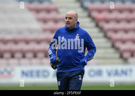 Wigan, Royaume-Uni. 27 mars 2021. Paul Cook directeur d'Ipswich Town au match à Wigan, Royaume-Uni, le 3/27/2021. (Photo de Simon Whitehead/News Images/Sipa USA) crédit: SIPA USA/Alay Live News Banque D'Images