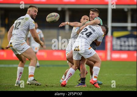 Leeds, Angleterre - 26 mars 2021 - Matty Storton de Hull Kingston Rovers décharge pendant la Ligue de rugby Betfred Super League Round 1 Catalan Dragons vs Hull Kingston Rovers au stade Emerald Headingley, Leeds, Royaume-Uni Dean Williams/Alay Live News Banque D'Images