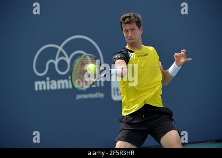 Miami Gardens, Floride, États-Unis. 27 mars 2021. Kei Nishikori (JPN) bat Aljaz Bedene (SLO) le jour 6 de l'ouverture de Miami le 27 mars 2021 au Hard Rock Stadium à Miami Gardens, Floride personnes: Aljaz Bedene crédit: Hoo Me/Media Punch/Alay Live News Banque D'Images