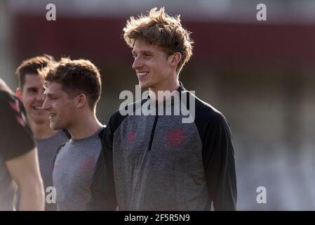 Bök, Hongrie. 27 mars 2021. Mads Roerslev, du Danemark, vu lors d'une session d'entraînement au centre d'entraînement Bök à Bök pendant le championnat de l'UEFA EURO U-21. (Crédit photo : Gonzales photo/Alamy Live News Banque D'Images