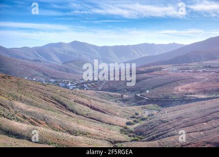 Vue aérienne de la ville de Betancuria à Fuerteventura, îles Canaries, Espagne. Banque D'Images