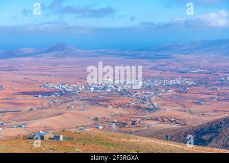 Vue aérienne des villes d'Antigua et de la Corte à Fuerteventura, îles Canaries, Espagne. Banque D'Images