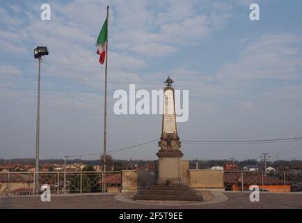 Monument aux morts à Filago, petite ville de la province de Bergame, Lombardie, Italie Banque D'Images