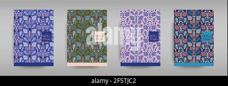 Un ensemble de couvertures pour les carnets avec de petites fleurs et des prairies d'été. Illustration de Vecteur