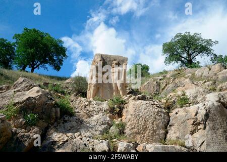 Parc national de Nemrud, province d'Adiyaman, Anatolie, Kahta, Kommagene, Nemrut, Statue, relief Antiochus I. avec Heracles-Anlagnes, scène Dexiosos Banque D'Images