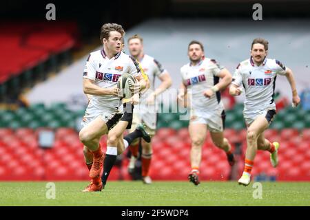 Cardiff, Royaume-Uni. 28 mars 2021. Chris Dean d'Edinburgh Rugby fait une pause. Guinness Pro14 Rugby, Dragons v Edinburgh Rugby au stade de la Principauté à Cardiff le dimanche 28 mars 2021. photo par Andrew Orchard/Andrew Orchard sports Photography/Alay Live News crédit: Andrew Orchard sports Photography/Alay Live News Banque D'Images