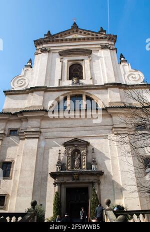 Prague, République tchèque, 22 mars 2019 : façade de l'église notre-Dame du Triomphe, Prague, République tchèque Banque D'Images