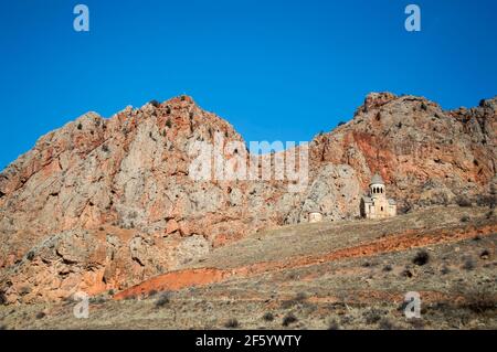 Vue panoramique sur le complexe du monastère de Noravank, dans le canyon d'Amaghu, dans la province de Vayots Dzor, en Arménie Banque D'Images