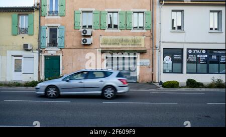 Conduite sur l'ancienne route mythique nationale 7, Montélimar, Drôme, France Banque D'Images