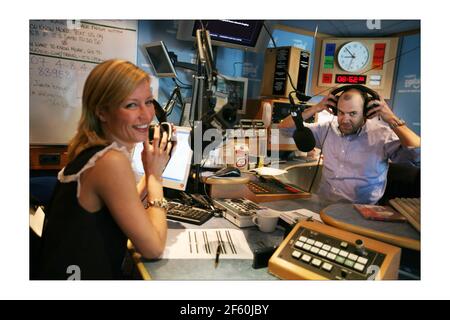 Petit-déjeuner de la radio Capital avec Johnny Vaughan et Denise van Outen... photo de David Sandison l'indépendant 19/3/2008 Banque D'Images