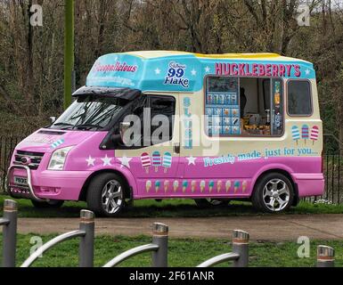 Minibus glace Huckleberry à Victoria Park Belfast Banque D'Images