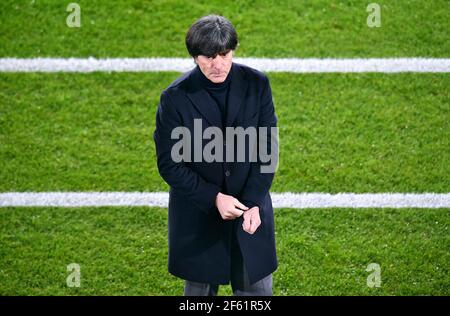 Match international de football, qualification en coupe du monde, Schauinsland-Reisen-Arena Duisburg; Allemagne contre Islande; entraîneur national allemand Joachim Löw . Banque D'Images