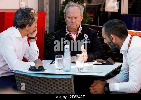 STOLL Jerome (fr) Président de l'écurie Renault Sport F1, PROST Alain (fra) Ambassadeur Renault et ABITEBOUL Cyril (fr) Directeur général Renault Sport Portrait d'ambiance pendant le championnat 2017 de Formule 1 à Melbourne, Australie Grand Prix, du 23 au 26 mars - photo Florent Gooden / DPPI Banque D'Images