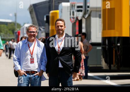 VILLENEUVE jacques (CAN) présentateur de tv commentateur canal+, et FEBREAU julien (fr) présentateur de tv commentateur canal+, portrait d'ambiance pendant le championnat du monde de Formule 1 FIA 2017, Grand Prix d'Espagne, à Barcelone Catalunya du 11 au 14 mai - photo Florent Gooden / DPPI Banque D'Images