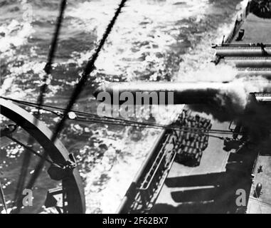 WWII, USS Stevens tir Torpedo, 1943 Banque D'Images