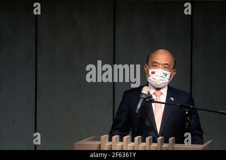 Le premier ministre su Tseng-chang parle lors d'une conférence de presse avant le dîner à Taipei. Le premier ministre de Taïwan su Tseng-chang reçoit le président Surangel Whipps Jr. Et sa délégation lors d'une conférence de presse avant le dîner à Taipei. Le président des Palaos, Surangel Whipps Jr., est arrivé dimanche à Taïwan pour initier une "bulle de voyage" Palau-Taïwan entre deux destinations "Covid-safe". Banque D'Images