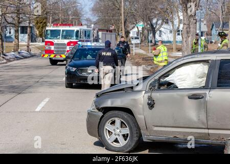 Accident de la route, retournement, Saginaw, MI, États-Unis, Par James D Coppinger/Dembinsky photo Assoc Banque D'Images