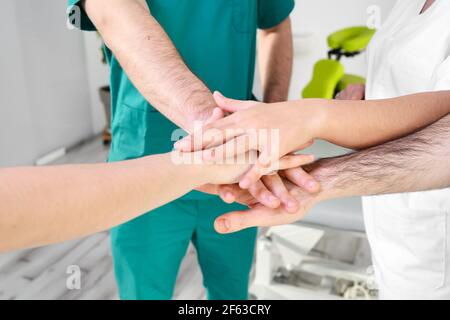 Groupe de professionnels de santé unifiés. Photo de haute qualité Banque D'Images