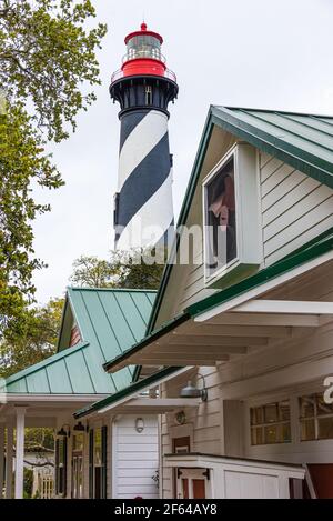 Phare de St Augustine et musée maritime sur l'île Anastasia à St. Augustine, Floride. (ÉTATS-UNIS) Banque D'Images