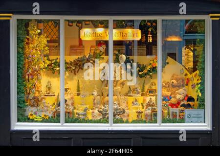 UK,North Yorkshire,York,Kathe Wohlfahrt vitrine de magasin sur Stonegate. Banque D'Images