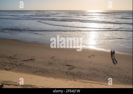 CÔTE ATLANTIQUE, CARCANS BEACH, PETITE STATION DE BAIGNADE SUR LA CÔTE ATLANTIQUE FRANÇAISE, PRÈS DE LACANAU ET BORDEAUX Banque D'Images