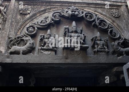 style de sculpture indien de l'ancien temple hindou de pune inde Banque D'Images