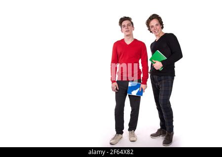 Deux jeunes hommes heureux. Les entreprises et la formation. Banque D'Images