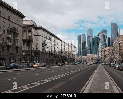 MOSCOU, RUSSIE - 20 février 2020 : ville de Moscou. Vue sur les gratte-ciels du centre d'affaires international de Moscou. Grand panorama de bâtiments modernes en verre fr Banque D'Images