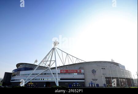 Photo du dossier datée du 27-08-2019, d’UNE vue extérieure générale au stade de l’Université de Bolton, Bolton. Date de publication : le mardi 30 mars 2021. Banque D'Images