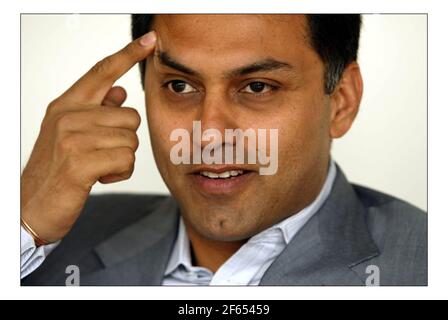 Nikesh Arora... Premier homme de Google en Europe, dans leurs bureaux dans le centre de Londres.pic David Sandison 31/5/2005 Banque D'Images