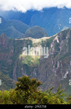 Machu Picchu inca ville vue de Salkantay trek, région de Cusco au Pérou Banque D'Images