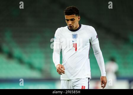 LJUBLJANA, SLOVÉNIE - MARS 28: Ben Godfrey d'Angleterre lors du match de l'UEFA European Under-21 Championship Group D 2021 entre le Portugal et l'Angleterre au Stadion Stozice le 28 mars 2021 à Ljubljana, Slovénie. Mo de média Banque D'Images