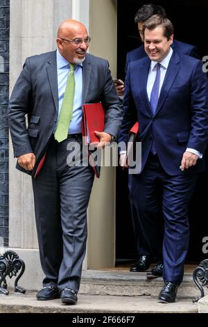 Nadhim Zahawi, député, et Robert Jenick, député, Parti conservateur, réunion du cabinet, Downing Street, Londres Banque D'Images