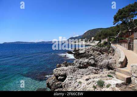 Sentier côtier, Cap d'ail, Côte d'Azur, Côte d'Azur, Méditerranée, Provence, France, Europe Banque D'Images