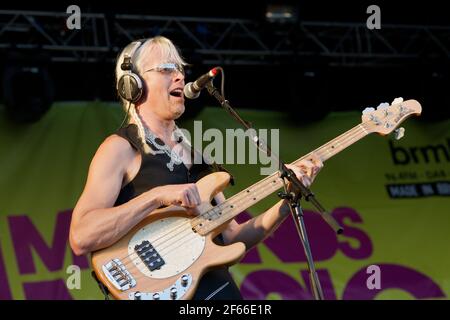 Kajagoogoo chante en direct au Midlands Festival en 2010 Banque D'Images