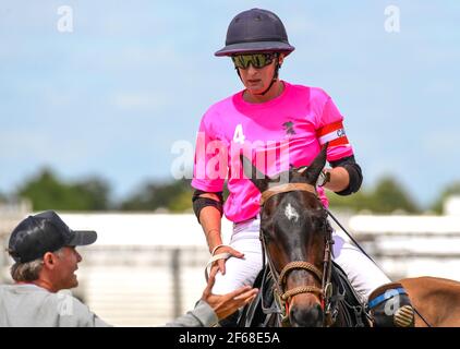 DUNDAS VS ICONICA 2021 CHAMPIONNATS DE POLO POUR FEMMES, tenus à Port Mayaca, Floride, le 10 mars 2021. Équipe Dundas: Nina Clarkin, Hope Arelano, Sarah Siegel Magness photo de Jennifer Graylock-Graylock.com 917-519-7666 Banque D'Images