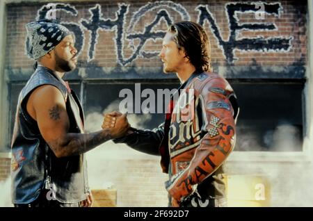 ICE Cube, Martin Henderson, « Torque » (2004). Crédit photo : Richard Foreman/Warner Bros. Photos/THA. Référence du fichier # 34082-1515THA Banque D'Images