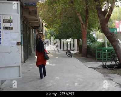 ispahan, iran - 18 mars 2016 : photo dans la rue de la ville d'ispahan Banque D'Images