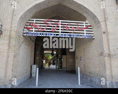 ispahan, iran - 18 mars 2016 : photo dans la rue de la ville d'ispahan Banque D'Images