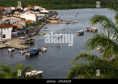 Camamu, bahia / brésil - 10 janvier 2012: Vue sur la baie de Camamu située dans le sud inférieur de Bahia, une région connue sous le nom de Costa do Dende. ** Banque D'Images