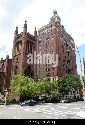 L'église de l'Ascension, église épiscopale, construite en 18401841, la première église à être construite sur la Cinquième Avenue, New York, NY, Etats-Unis Banque D'Images