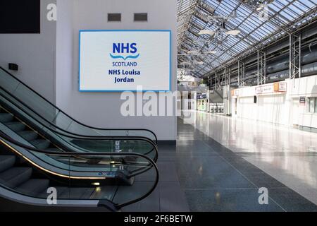 Photo du dossier datée du 20/04/20 du hall d'entrée principal de l'hôpital complet NHS Louisa Jordan, construit au SEC Centre de Glasgow, pour prendre en charge les patients atteints du coronavirus. L'établissement est prévu de fermer jeudi, le centre de vaccination étant transféré à l'Hydro la semaine prochaine. Date de publication : le mercredi 31 mars 2021. Banque D'Images