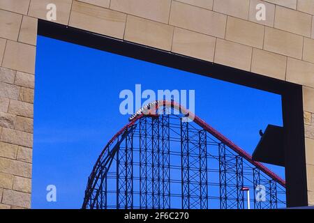 La grande montagne russe. Pleasure Beach Blackpool. Blackpool. Le Lancashire. UK Banque D'Images