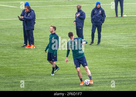 L'Italien et le défenseur Inter Alessandro Bastoni pendant la formation avant Lituanie - Italie avant le match de qualification de la coupe du monde Qatar 2022 Banque D'Images